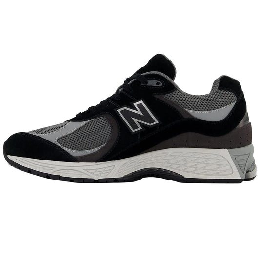 New Balance U2002 in Black - GreyNew BaanceDPUS Designer Outlet19868640441741.5New Balance U2002 in Black - Grey