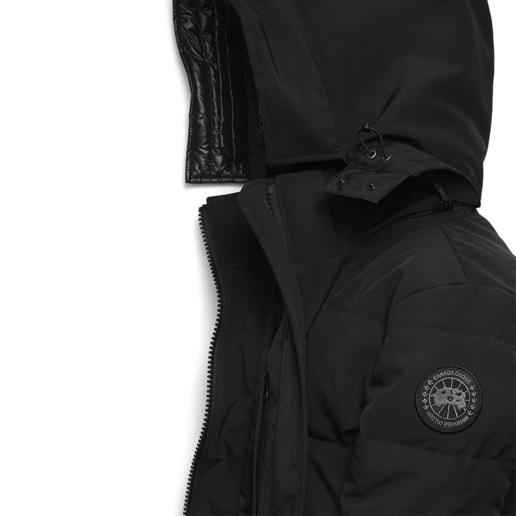 Canada Goose Women's Chelsea Parka Black Label in Black