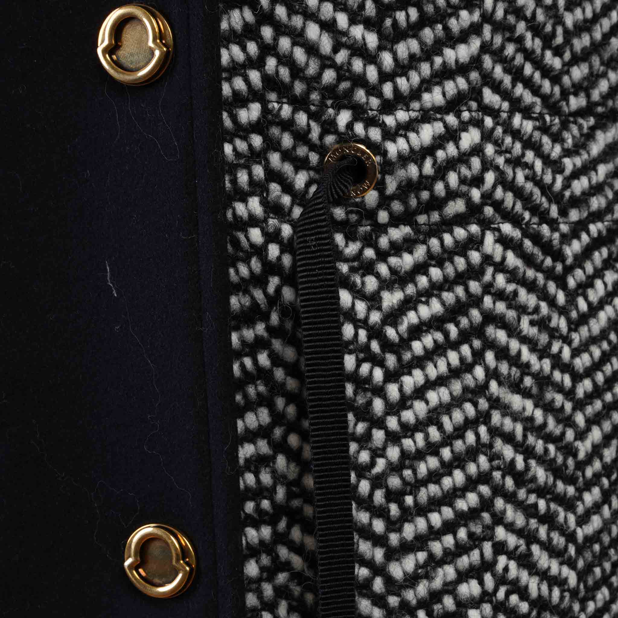 Moncler Womens Lara Coat in Black/White