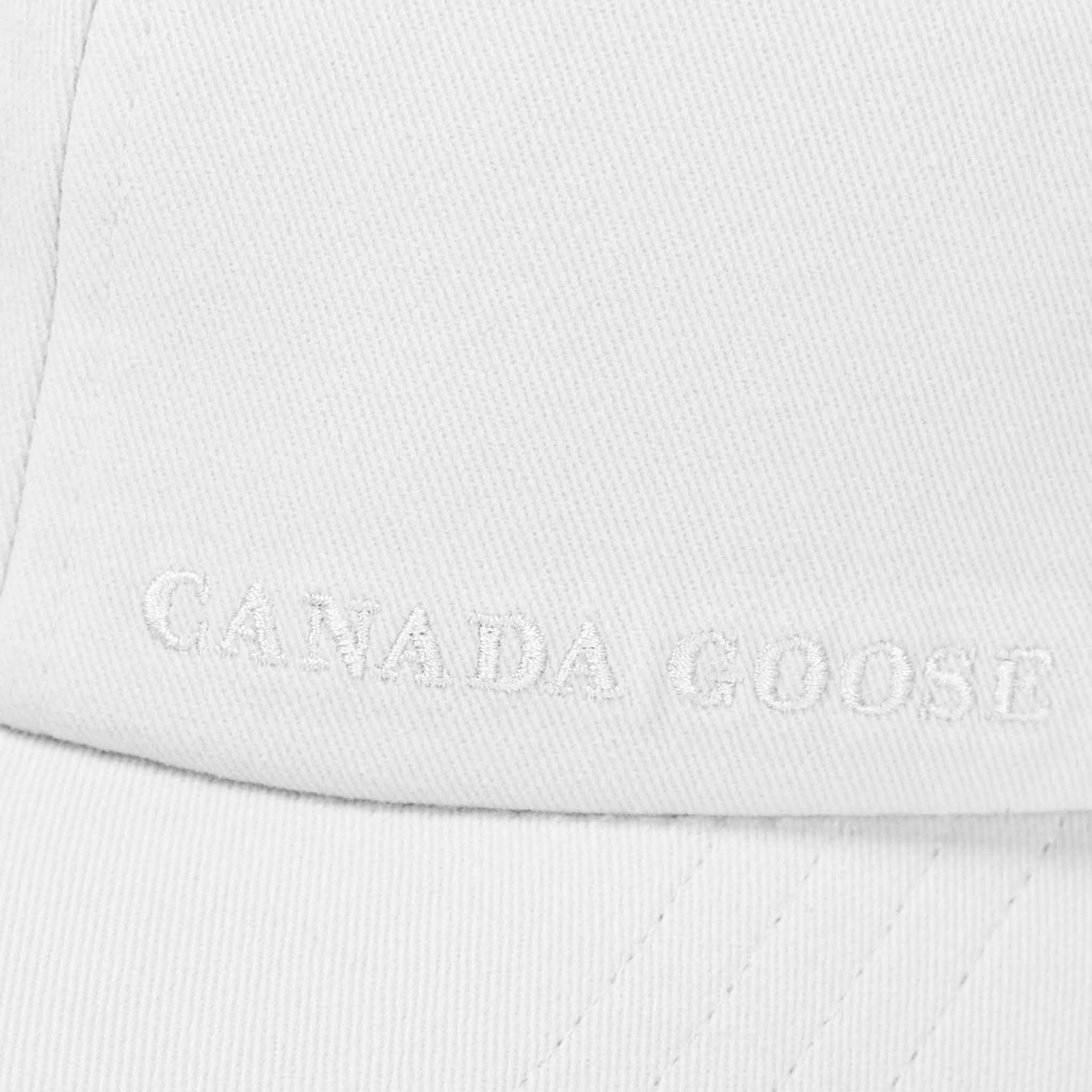 Canada Goose Ladies Weekend Cap in WhiteCapCanada GooseDPUS02264039S/MCanada Goose Ladies Weekend Cap in White