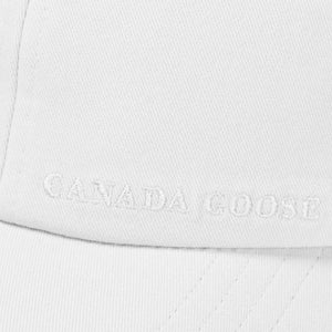 Canada Goose Ladies Weekend Cap in WhiteCapCanada GooseDPUS02264039S/MCanada Goose Ladies Weekend Cap in White