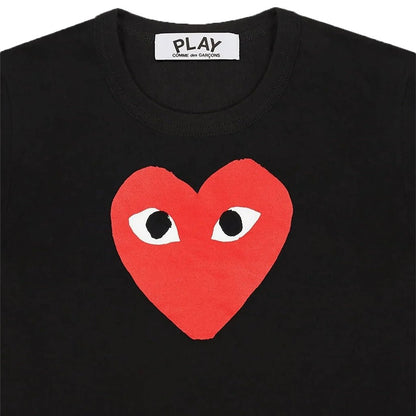 [Comme des Garcons] Play Large Red Heart TeeT-ShirtComme des GarconsDPUS Designer OutletAX-T112-051-BLK-S044362651951BlackS[Comme des Garcons] Play Large Red Heart Tee