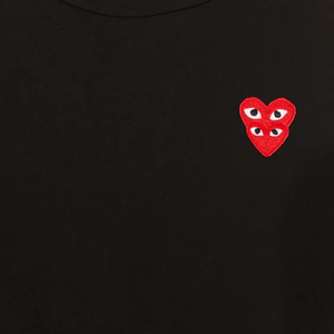 Comme des Garçons PLAY Overlapping Heart Logo T-Shirt in BlackT-ShirtsComme des GarconsDPUS Designer OutletAZT28805112SComme des Garçons PLAY Overlapping Heart Logo T-Shirt in Black