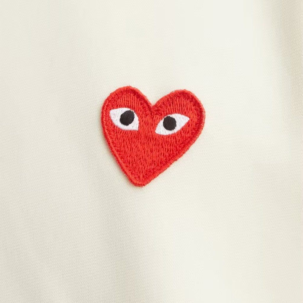 [Comme des Garcons] Play Red Heart Pullover HoodieHoodies & Zip-UpsComme Des GarconsDPUS Designer OutletAX-T174-051-IVRY-S044364564471IvoryS[Comme des Garcons] Play Red Heart Pullover Hoodie