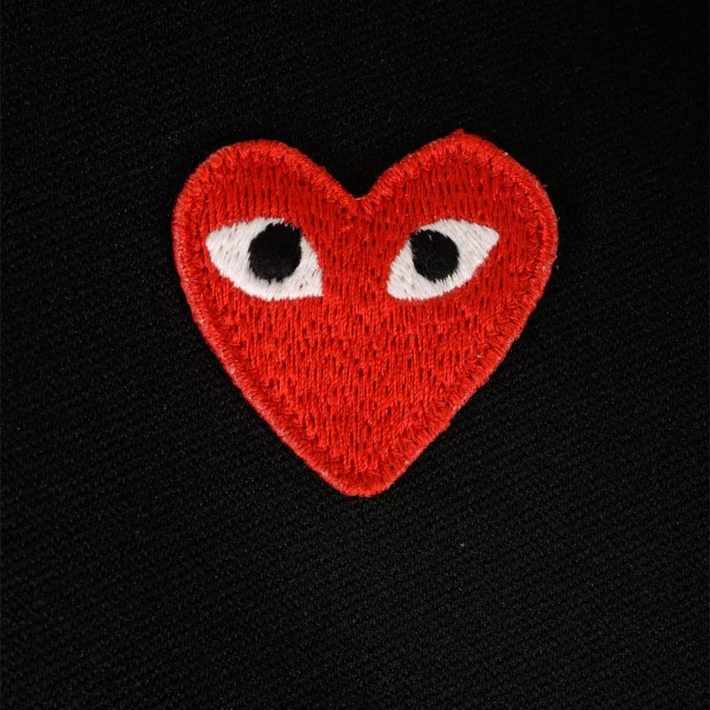 [Comme des Garcons] Play Red Heart Pullover HoodieHoodies & Zip-UpsComme Des GarconsDPUS Designer OutletAX-T174-051-BLK-S044361391179BlackS[Comme des Garcons] Play Red Heart Pullover Hoodie