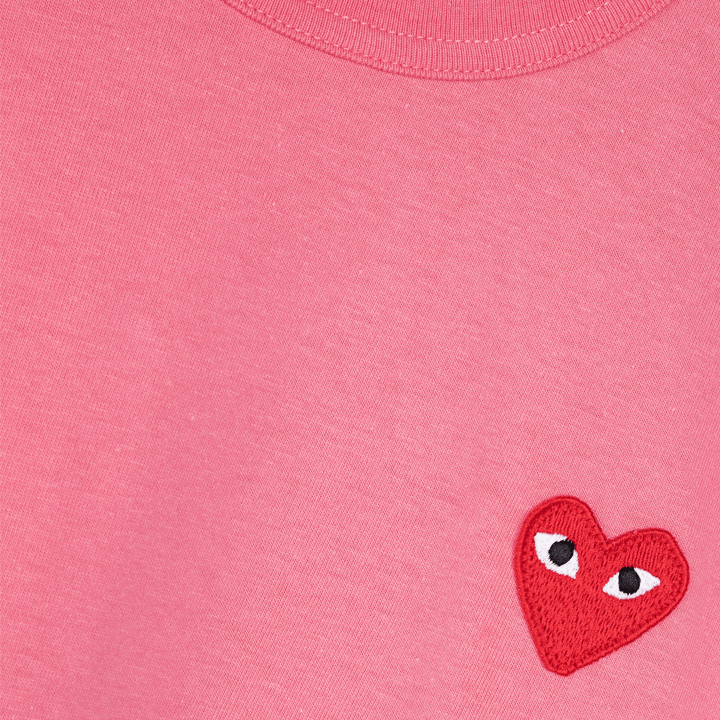 Comme des Garçons PLAY Red Heart T-Shirt in PinkT-ShirtsComme des GarconsDPUS Designer OutletAZT27205132SComme des Garçons PLAY Red Heart T-Shirt in Pink