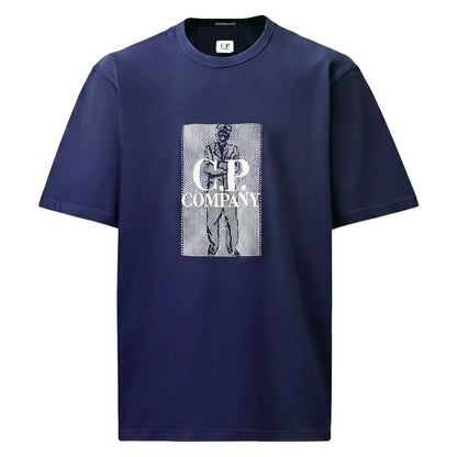 [C.P. Company] 30/2 Jersey Twisted Chest Logo T-ShirtT-ShirtC.P. CompanyDPUS Designer Outlet21CMTS158A-110580W-880-S7622792975835PeacoatS[C.P. Company] 30/2 Jersey Twisted Chest Logo T-Shirt