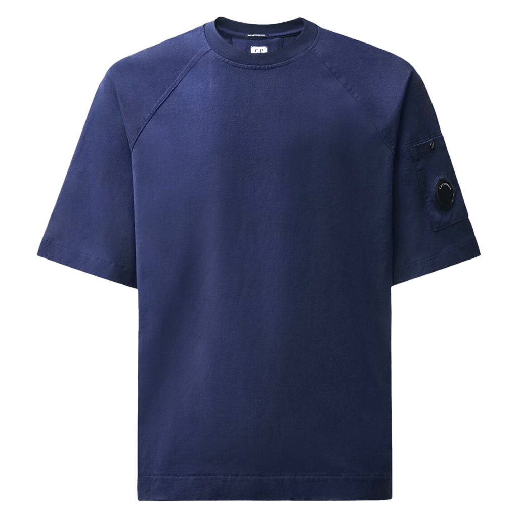 [C.P. Company] 30/2 Jersey Twisted Lens T-ShirtT-ShirtC.P. CompanyDPUS Designer Outlet21CMTS099A-110580W-880-S7622792859111PeacoatS[C.P. Company] 30/2 Jersey Twisted Lens T-Shirt
