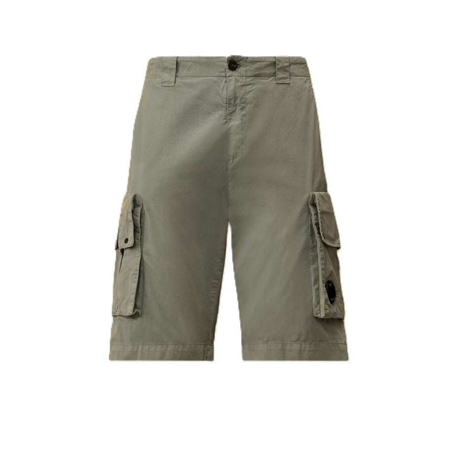 [C.P. Company] Bermuda In Cotton GabardineTrousers & ShortsC.P. CompanyDPUS Designer Outlet7622792716568Silver Blue46[C.P. Company] Bermuda In Cotton Gabardine