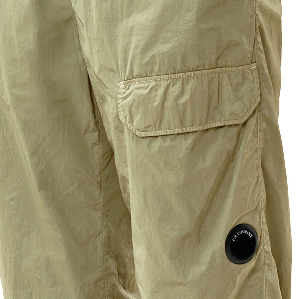 [C.P. Company] Chrome-R Cargo PantsTrousers & ShortsC.P. CompanyDPUS Designer Outlet21CMPA109A-005904G-356-467622792955516Fallen Rock46[C.P. Company] Chrome-R Cargo Pants