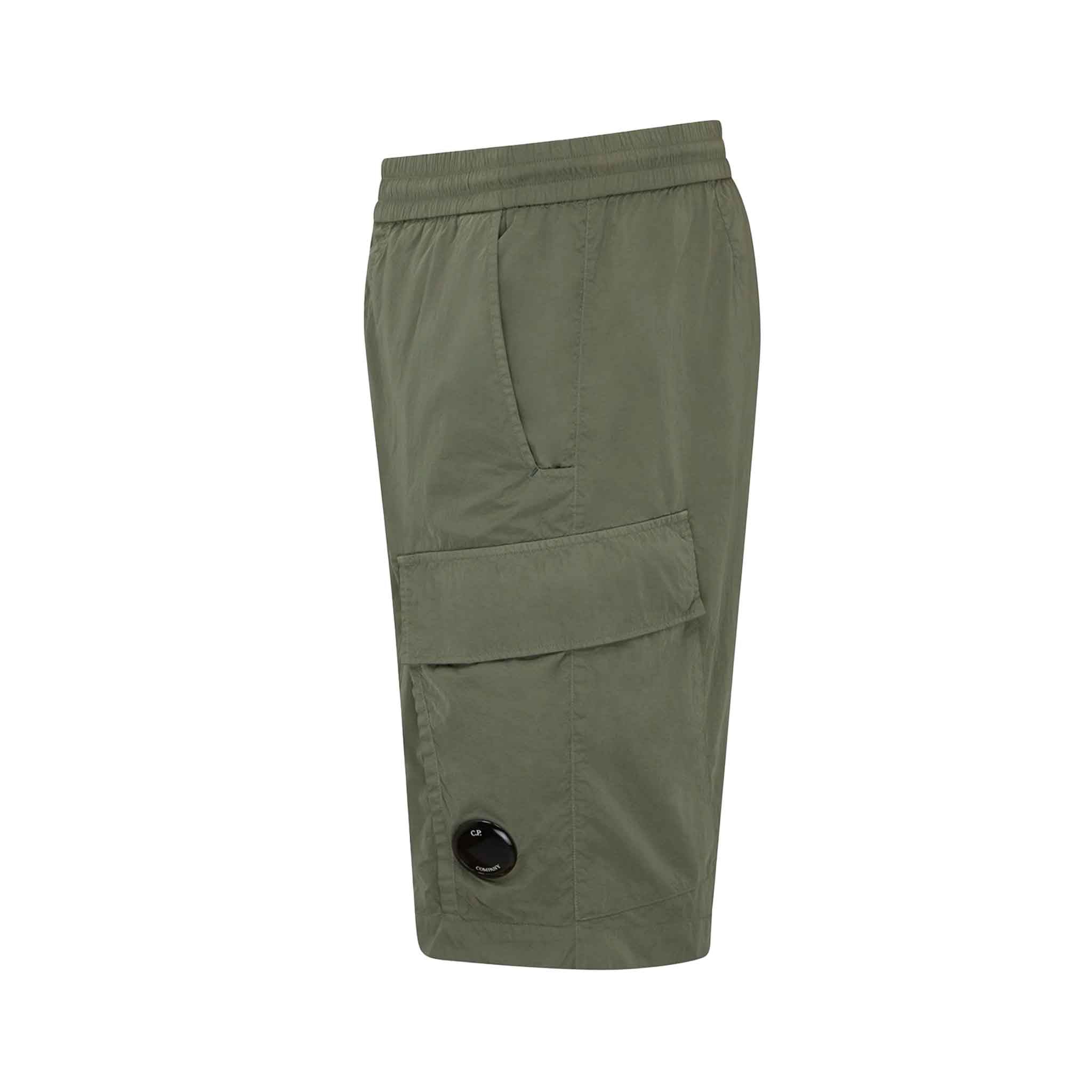 C.P. Company Chrome - R Shorts in Agave GreenShortsC.P. CompanyDPUS762094369013246C.P. Company Chrome - R Shorts in Agave Green