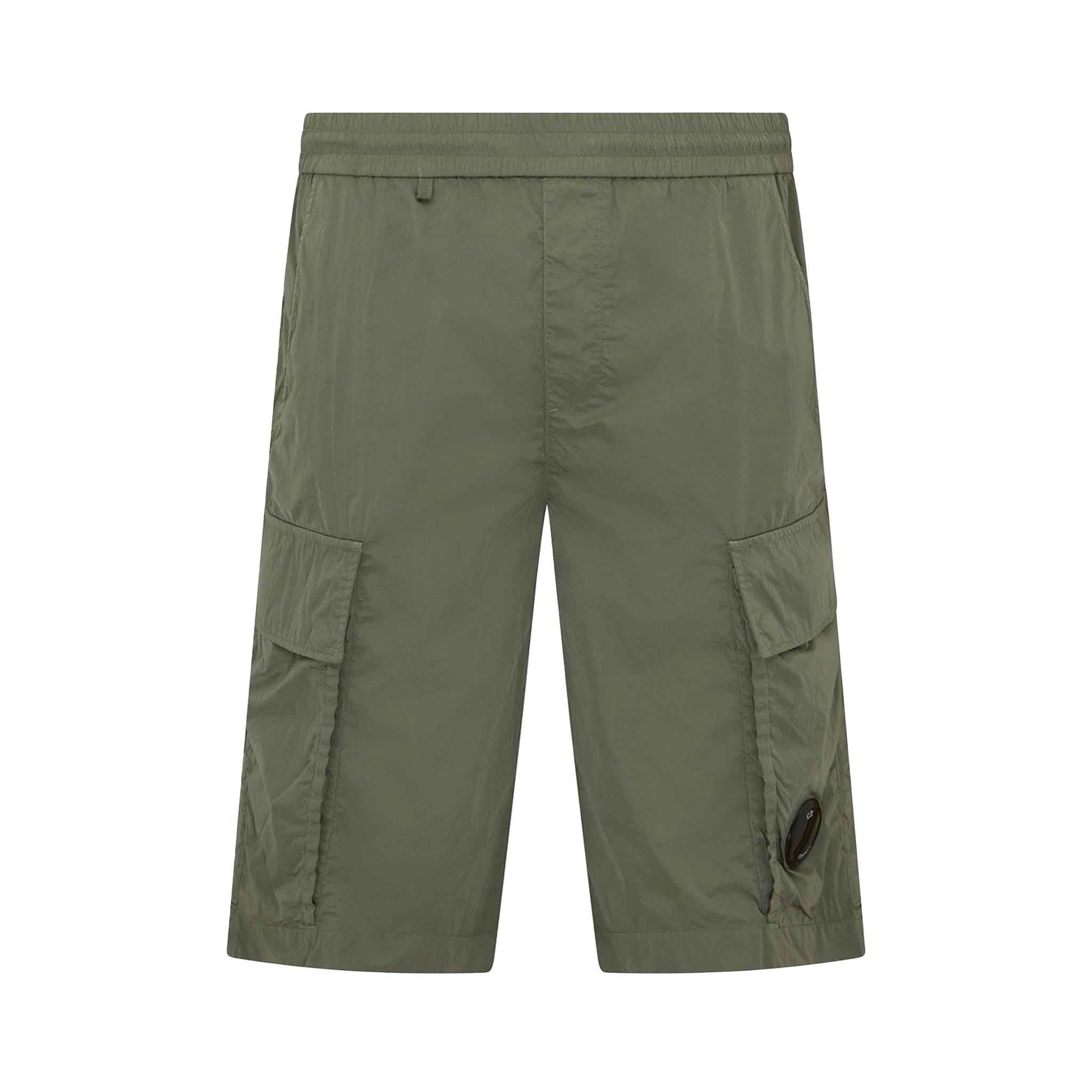 C.P. Company Chrome - R Shorts in Agave GreenShortsC.P. CompanyDPUS762094369013246C.P. Company Chrome - R Shorts in Agave Green