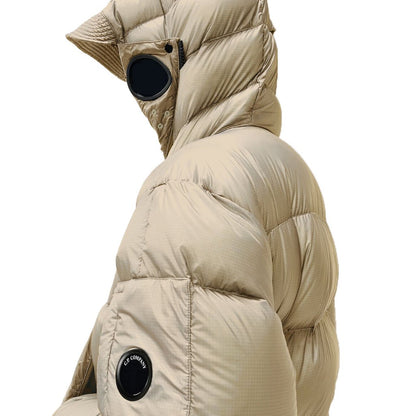 [C.P. Company] DD-Shell Explorer Lens JacketCoats & JacketsC.P. CompanyDPUS Designer Outlet21CMOW215A-110416A-120-SSilver BirchS[C.P. Company] DD-Shell Explorer Lens Jacket