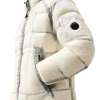 [C.P. Company] DD-Shell Hooded Lens JacketCoats & JacketsC.P. CompanyDPUS Designer OutletRFCMOW702A-110416A-103-SGuaze WhiteS[C.P. Company] DD-Shell Hooded Lens Jacket
