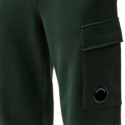 [C.P. Company] Diagonal Raised Fleece Cargo SweatpantsSweatpantsC.P. CompanyDPUS Designer Outlet21CMSP717A-005086W-697-S7622792967502Ponderosa PineS[C.P. Company] Diagonal Raised Fleece Cargo Sweatpants
