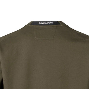 C.P. Company Diagonal Raised Fleece Crew Neck Lens Sweatshirt in Ivy GreenSweatshirtsC.P. CompanyDPUS7620943900620SC.P. Company Diagonal Raised Fleece Crew Neck Lens Sweatshirt in Ivy Green