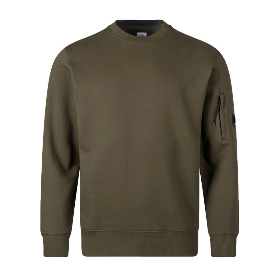 C.P. Company Diagonal Raised Fleece Crew Neck Lens Sweatshirt in Ivy GreenSweatshirtsC.P. CompanyDPUS7620943900620SC.P. Company Diagonal Raised Fleece Crew Neck Lens Sweatshirt in Ivy Green