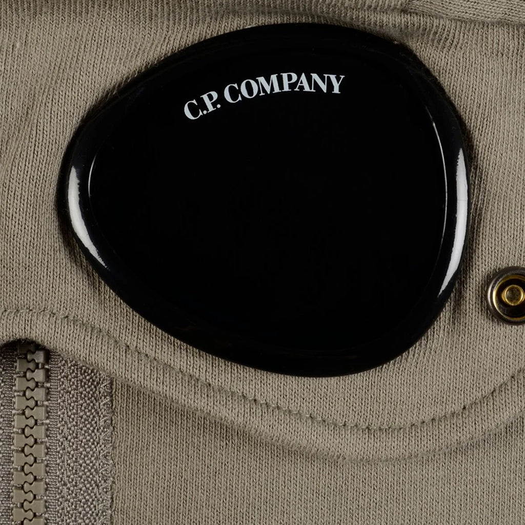 [C.P. Company] Diagonal Raised Fleece Zipped Google Hooded SweatshirtHoodies & Zip - UpsC.P. CompanyDPUS Designer Outlet7622792768710GunmetalS[C.P. Company] Diagonal Raised Fleece Zipped Google Hooded Sweatshirt