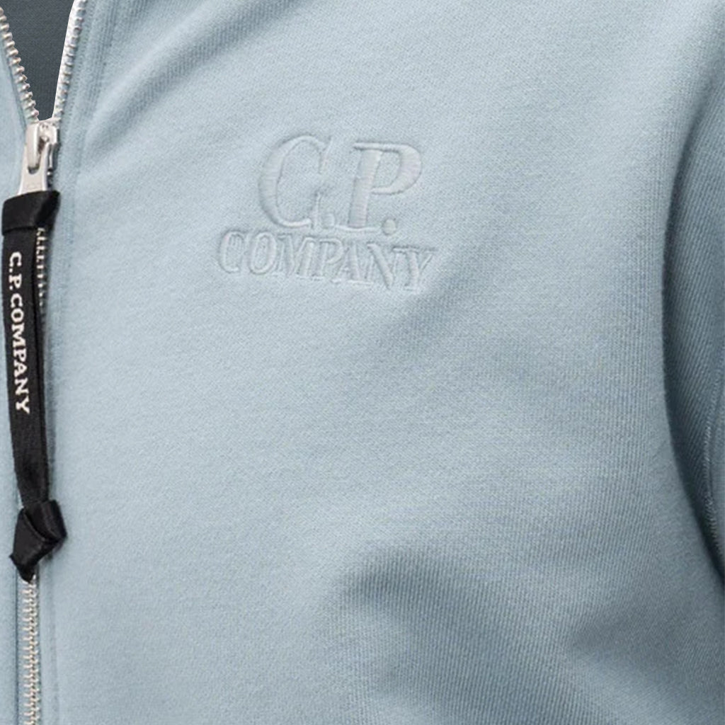 [C.P. Company] Diagonal Raised Fleece Zipped Logo Hooded SweatshirtHoodies & Zip - UpsC.P. CompanyDPUS Designer Outlet7622792761155Silver BlueS[C.P. Company] Diagonal Raised Fleece Zipped Logo Hooded Sweatshirt