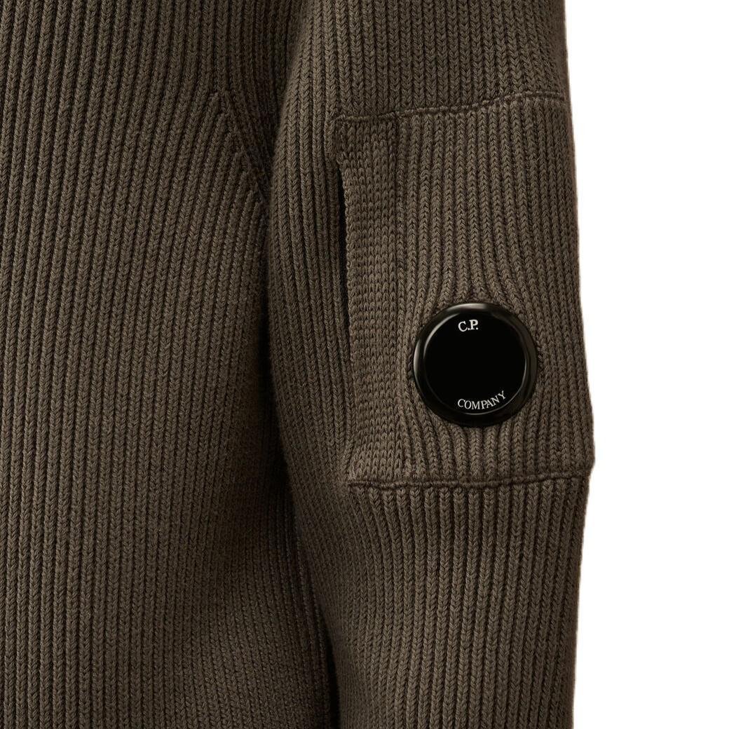 C.P. Company Full Rib Crewneck Lens Knit in GunmetalKnitwearC.P. CompanyDPUS Designer Outlet7622792407251SC.P. Company Full Rib Crewneck Lens Knit in Gunmetal