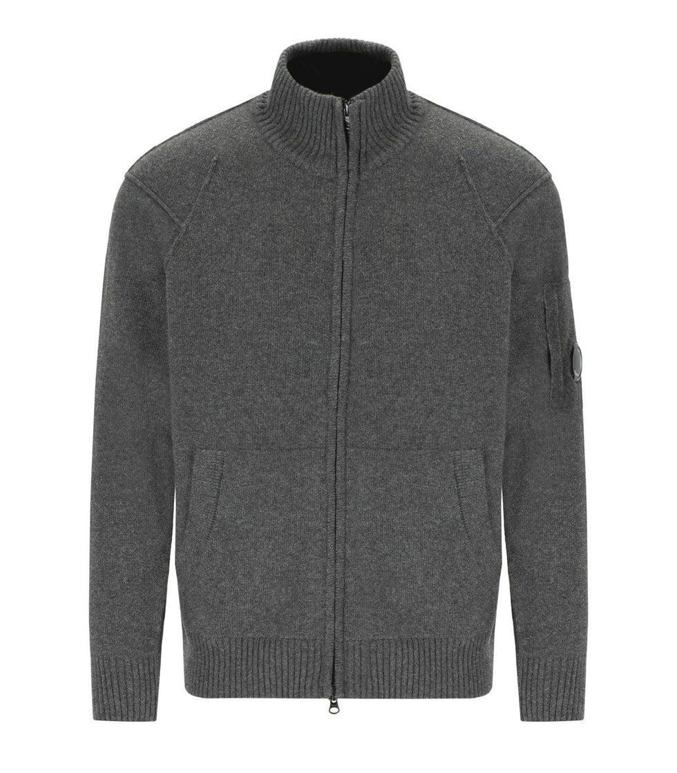 C.P. Company Lambswool GRS Cardigan In Dark ShadowCardiganC.P. CompanyDPUS Designer Outlet7622792414259SC.P. Company Lambswool GRS Cardigan In Dark Shadow