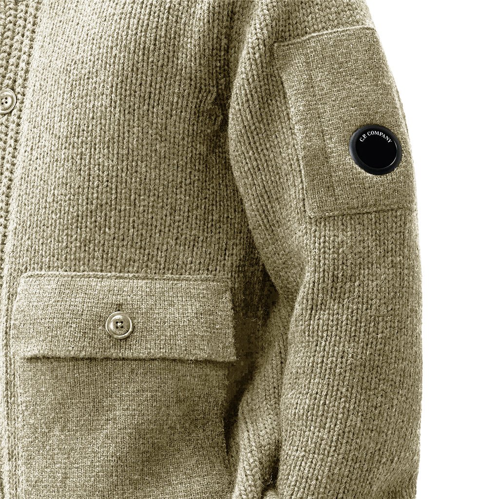 [C.P. Company] Lambswool GRS Knitwear CardiganCoats & JacketsC.P. CompanyDPUS Designer Outlet21CMKN068A-110149A-356-S7622792926356Fallen RockS[C.P. Company] Lambswool GRS Knitwear Cardigan