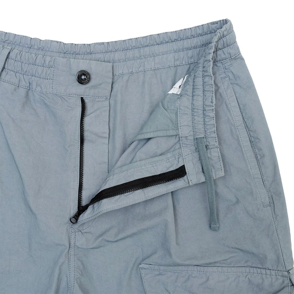 [C.P. Company] Micro - Reps Boxy Lens ShortsShortsC.P. CompanyDPUS Designer Outlet7622792677715Silver blue44[C.P. Company] Micro - Reps Boxy Lens Shorts