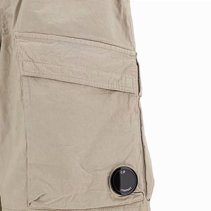 [C.P. Company] Micro - Reps Boxy Lens ShortsShortsC.P. CompanyDPUS Designer Outlet7622792722941Beige44[C.P. Company] Micro - Reps Boxy Lens Shorts
