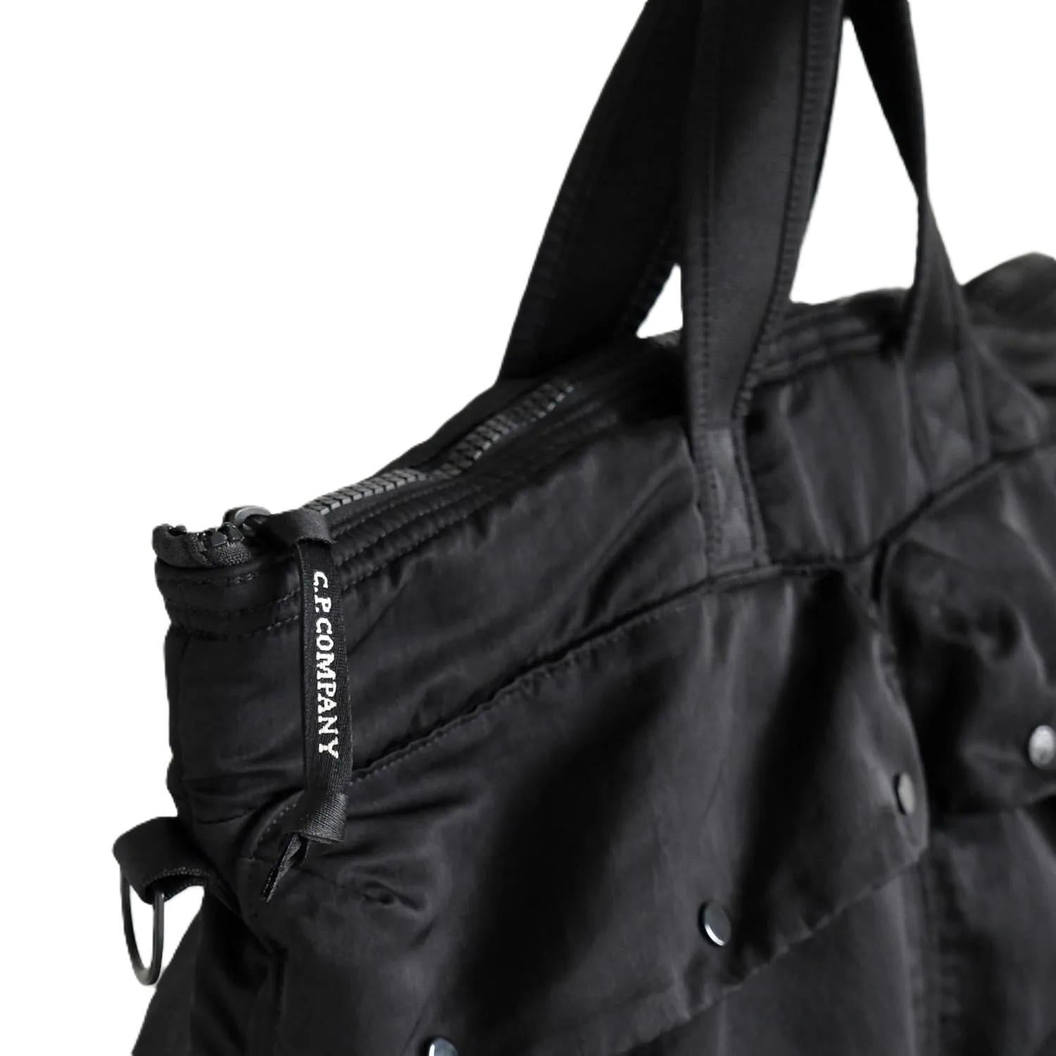 C.P. Company Nylon B Shoulder Bag In BlackBagsC.P. CompanyDPUS Designer Outlet7622792406117C.P. Company Nylon B Shoulder Bag In Black