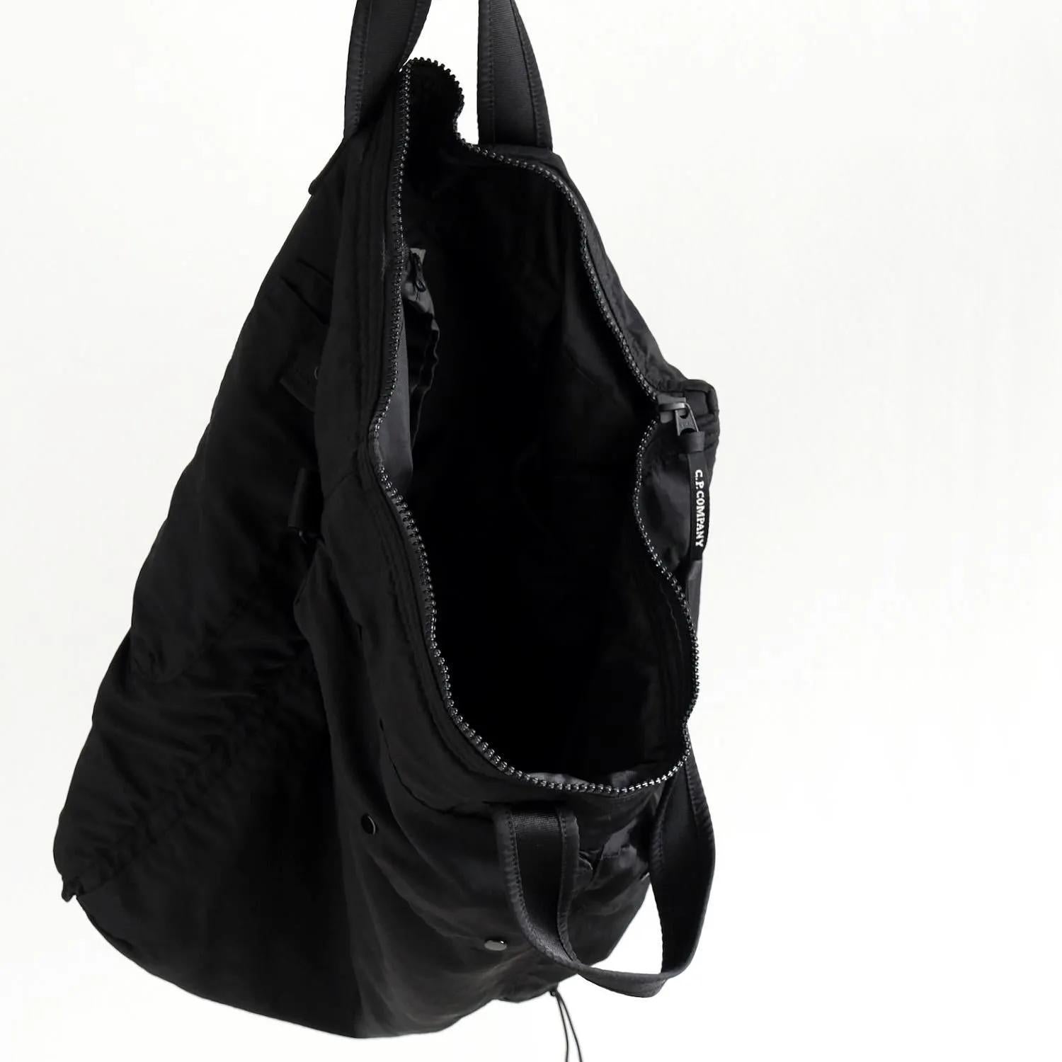 C.P. Company Nylon B Shoulder Bag In BlackBagsC.P. CompanyDPUS Designer Outlet7622792406117C.P. Company Nylon B Shoulder Bag In Black