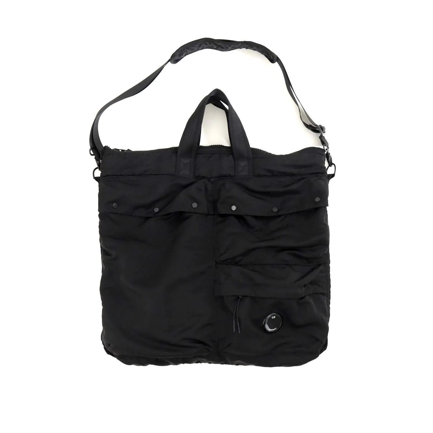 C.P. Company Nylon B Shoulder Bag In BlackBagsC.P. CompanyDPUS Designer Outlet7622792406117C.P. Company Nylon B Shoulder Bag In Black