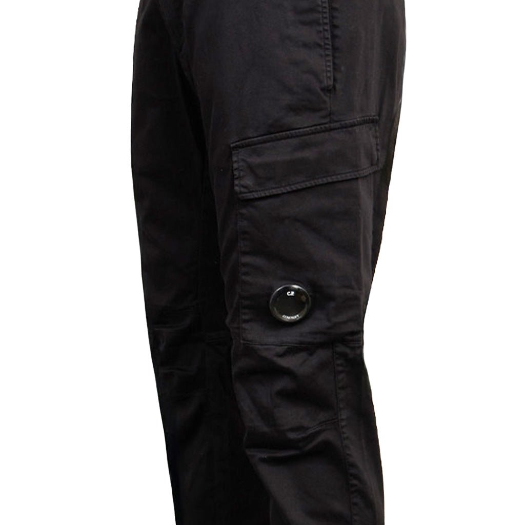 [C.P. Company] Pants Cargo Pant In Satin StretchTrousersC.P. CompanyDPUS Designer Outlet7622792745964Black46[C.P. Company] Pants Cargo Pant In Satin Stretch