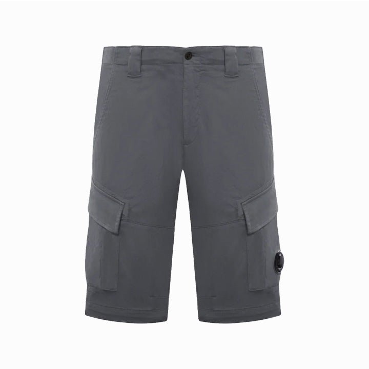 [C.P. Company] Stretch Sateen Cargo Lens ShortsShortsC.P. CompanyDPUS Designer OutletGray44[C.P. Company] Stretch Sateen Cargo Lens Shorts
