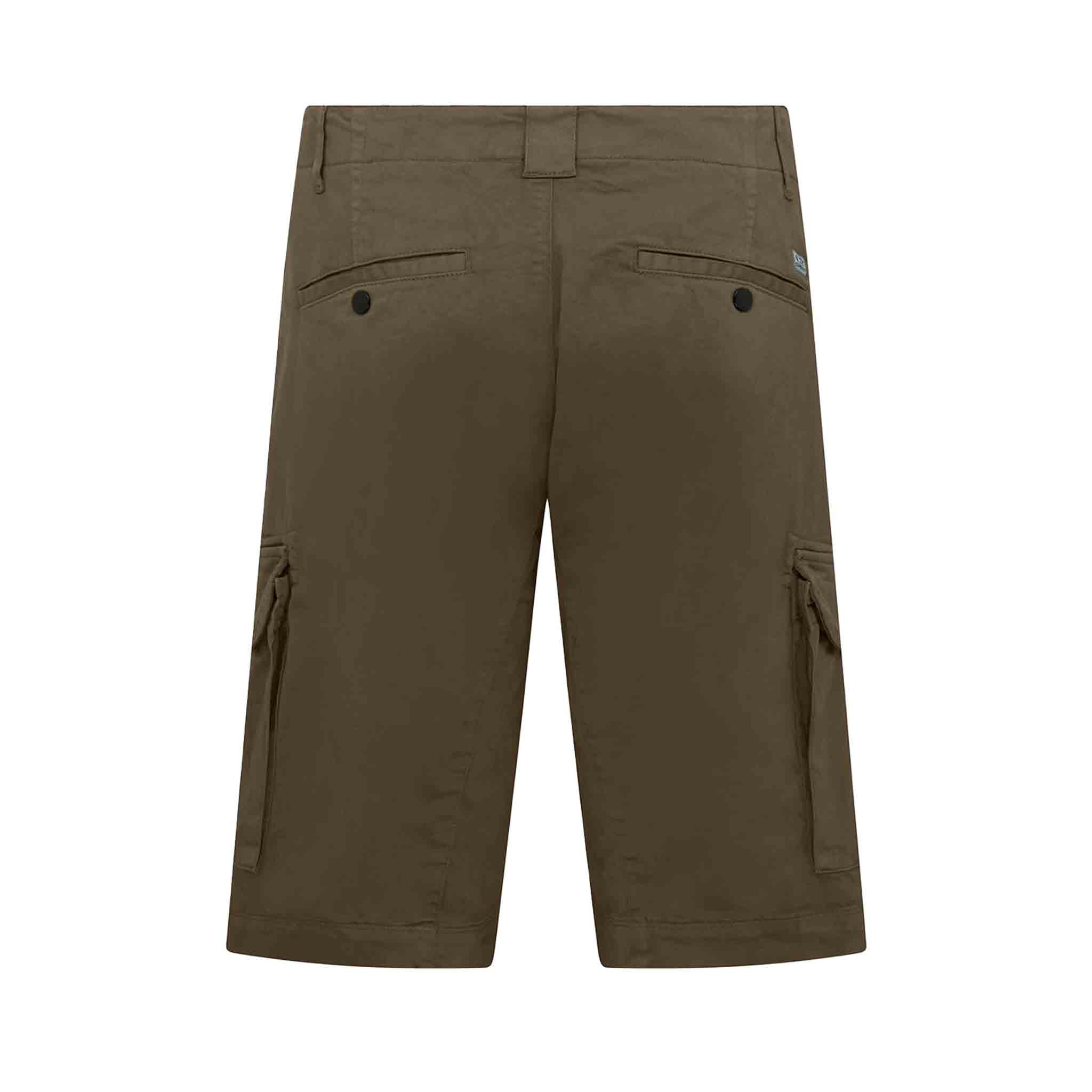 C.P. Company Stretch Sateen Cargo Shorts in Ivy GreenShortsC.P. CompanyDPUS762094369809144C.P. Company Stretch Sateen Cargo Shorts in Ivy Green