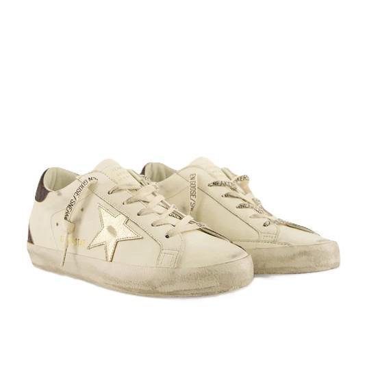 Golden Goose Super - Star Classic in White/ Platinum/ BurgundyShoesDPUS Designer OutletDPUS Designer Outlet805880704096735Golden Goose Super - Star Classic in White/ Platinum/ Burgundy
