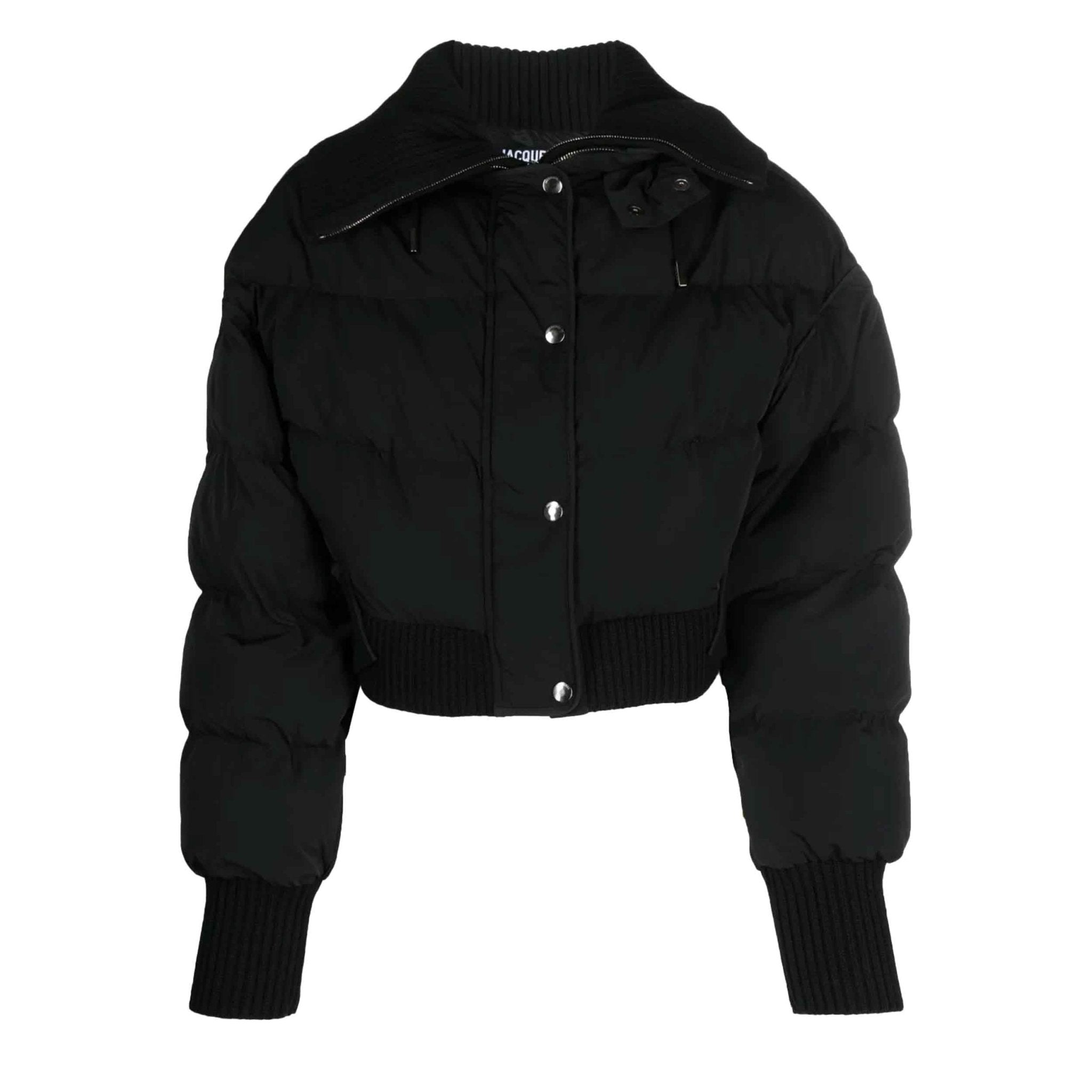 Jacquemus La Doudoune Briciola Puffer Jacket in BlackCoats & JacketsJacquemusDPUS Designer Outlet37009431187146Jacquemus La Doudoune Briciola Puffer Jacket in Black