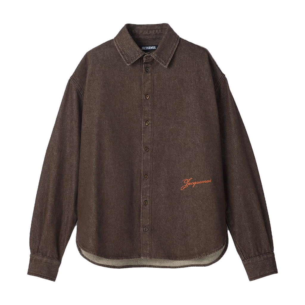 [Jacquemus] The Chemise De-Nimes Simon Denim ShirtOvershirtJacquemusDPUS Designer OutletSHM00545AD00077-850-46Brown46[Jacquemus] The Chemise De-Nimes Simon Denim Shirt
