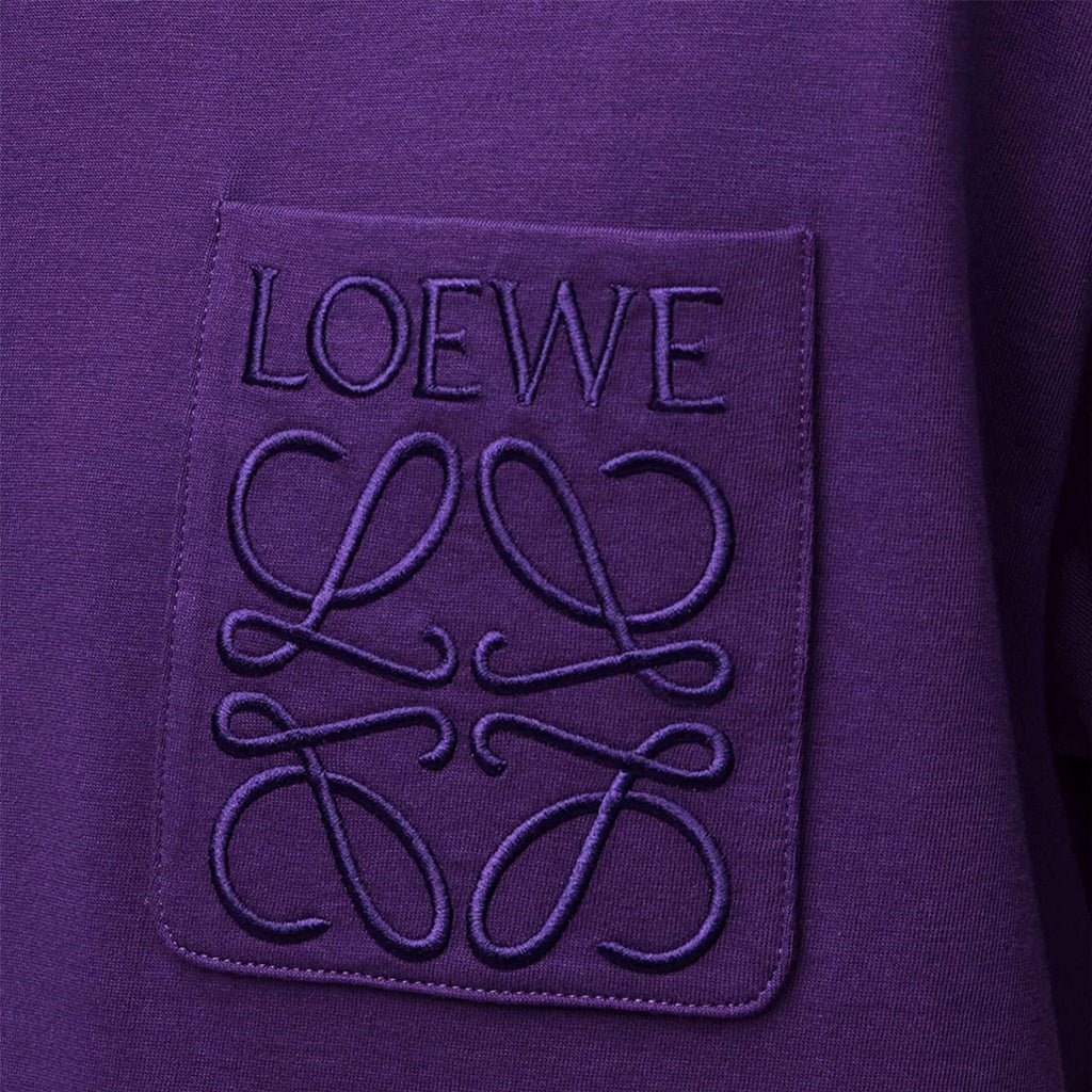 [Loewe] Pocket Tonal Logo Relaxed Fit T-ShirtT-ShirtsLoeweDPUS Designer Outlet0011107519CyclamenS[Loewe] Pocket Tonal Logo Relaxed Fit T-Shirt