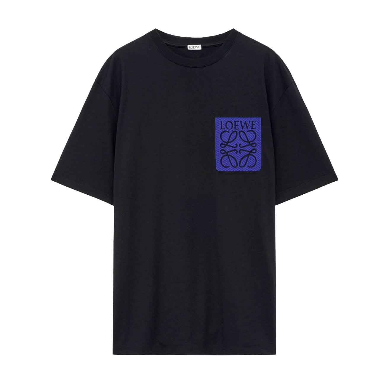 Loewe Relaxed Fit Pocket T-Shirt in Black/ BlueT-ShirtsLoeweDPUS Designer Outlet0010999737SLoewe Relaxed Fit Pocket T-Shirt in Black/ Blue