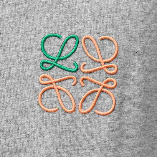 [Loewe] Small Anagram Embroidered T-ShirtT-ShirtsLoeweDPUS Designer Outlet0011106712GreyS[Loewe] Small Anagram Embroidered T-Shirt