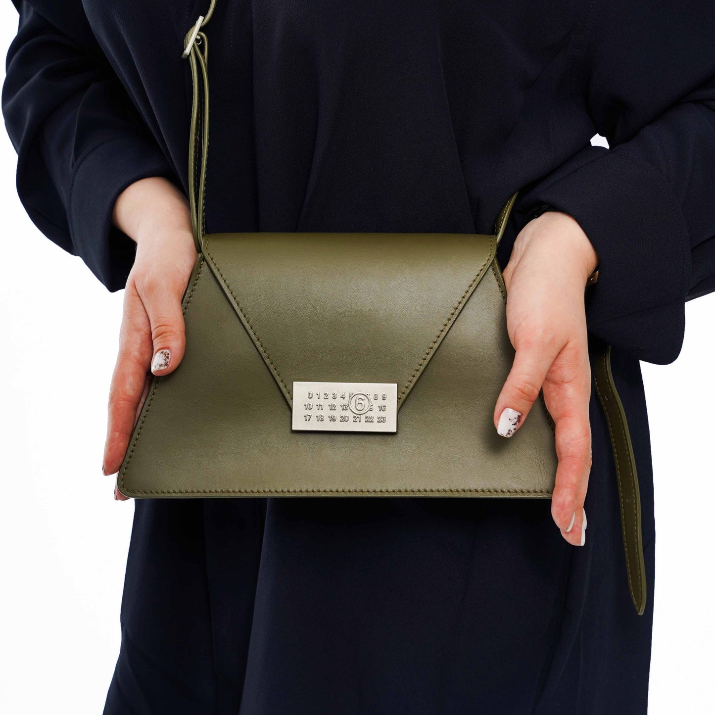 [Maison Margiela] MM6 Numeric Bag MediumBagsMaison MargielaDPUS Designer Outlet8059039036858GreenOne Size[Maison Margiela] MM6 Numeric Bag Medium