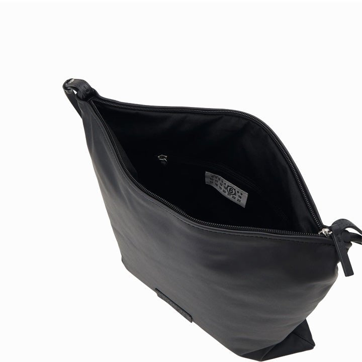 Maison Margiela MM6 Pillow ToteBagsMaison MargielaDPUS Designer Outlet8059039202093BlackOne SizeMaison Margiela MM6 Pillow Tote