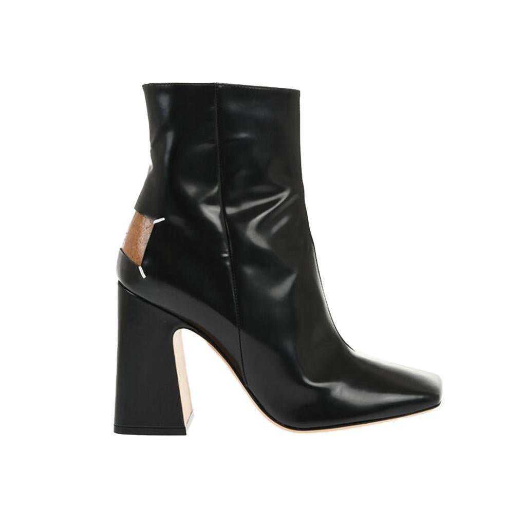 Maison Margiela Shiny Leather Ankle BootsBootsMaison MargielaDPUS Designer Outlet8054326654739BlackEU36.5Maison Margiela Shiny Leather Ankle Boots