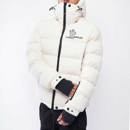[Moncler] Grenoble Men's Isorno Hooded Ski Jacket in WhiteCoats & JacketsMonclerDPUS Designer Outlet2030012113180538132177162[Moncler] Grenoble Men's Isorno Hooded Ski Jacket in White