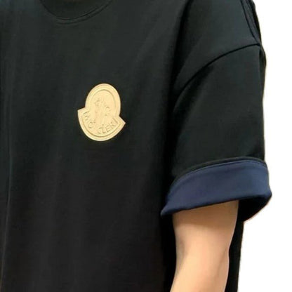 Moncler Logo Patch Reversible T-ShirtT-ShirtMonclerDPUS Designer OutletJ20918C0003383927-M8050592201394BlackMMoncler Logo Patch Reversible T-Shirt