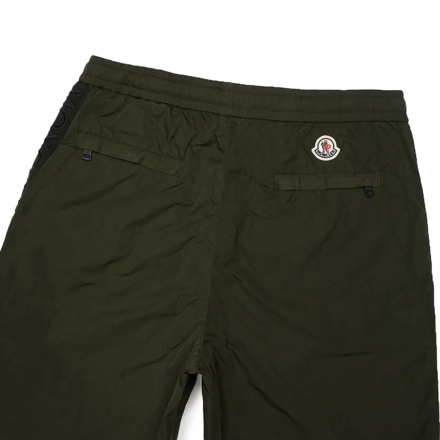 Moncler Men's Nylon Side Logo Trousers in Dark GreenMonclerDPUS Designer Outlet20300121211805664752352748Moncler Men's Nylon Side Logo Trousers in Dark Green
