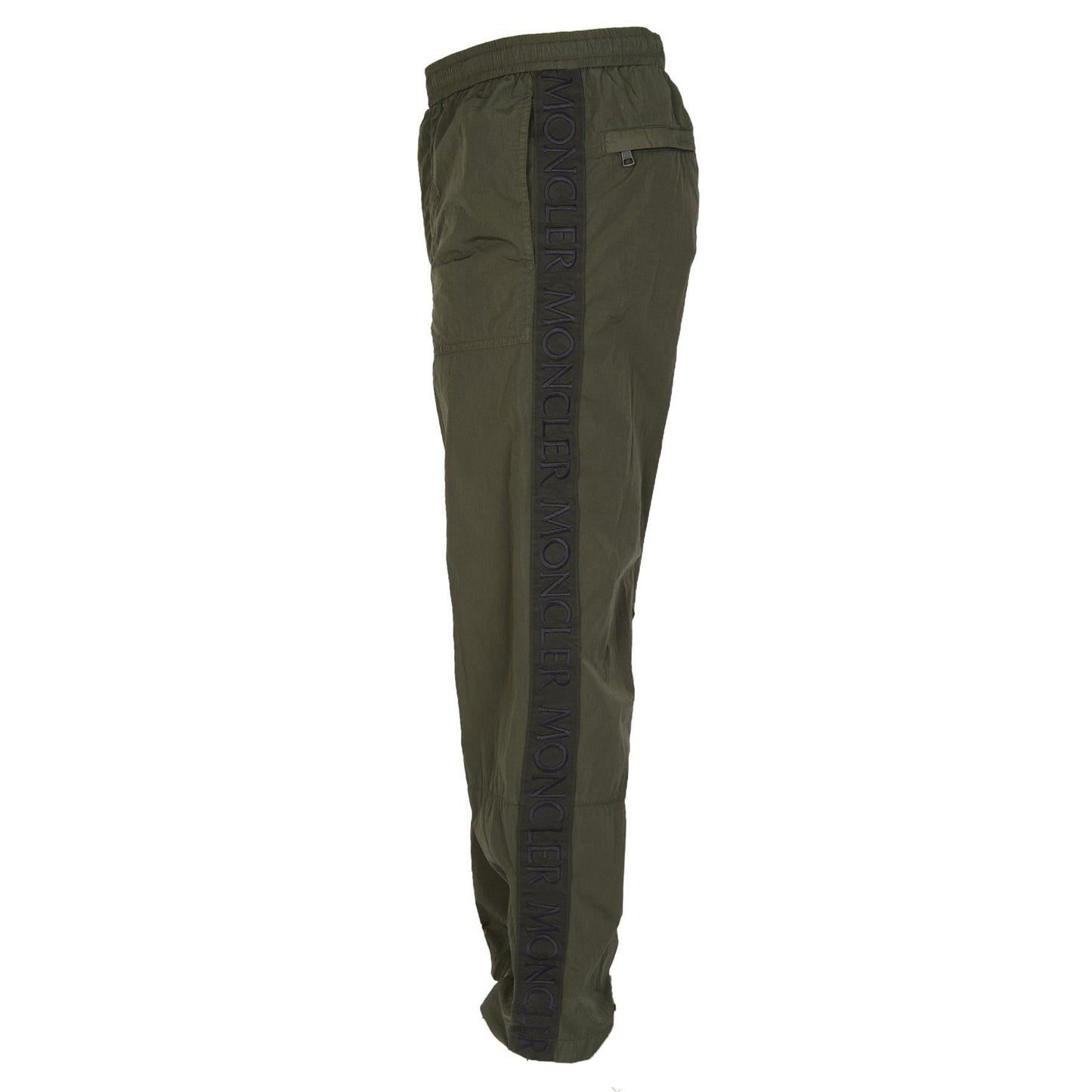 Moncler Men's Nylon Side Logo Trousers in Dark GreenMonclerDPUS Designer Outlet20300121211805664752352748Moncler Men's Nylon Side Logo Trousers in Dark Green