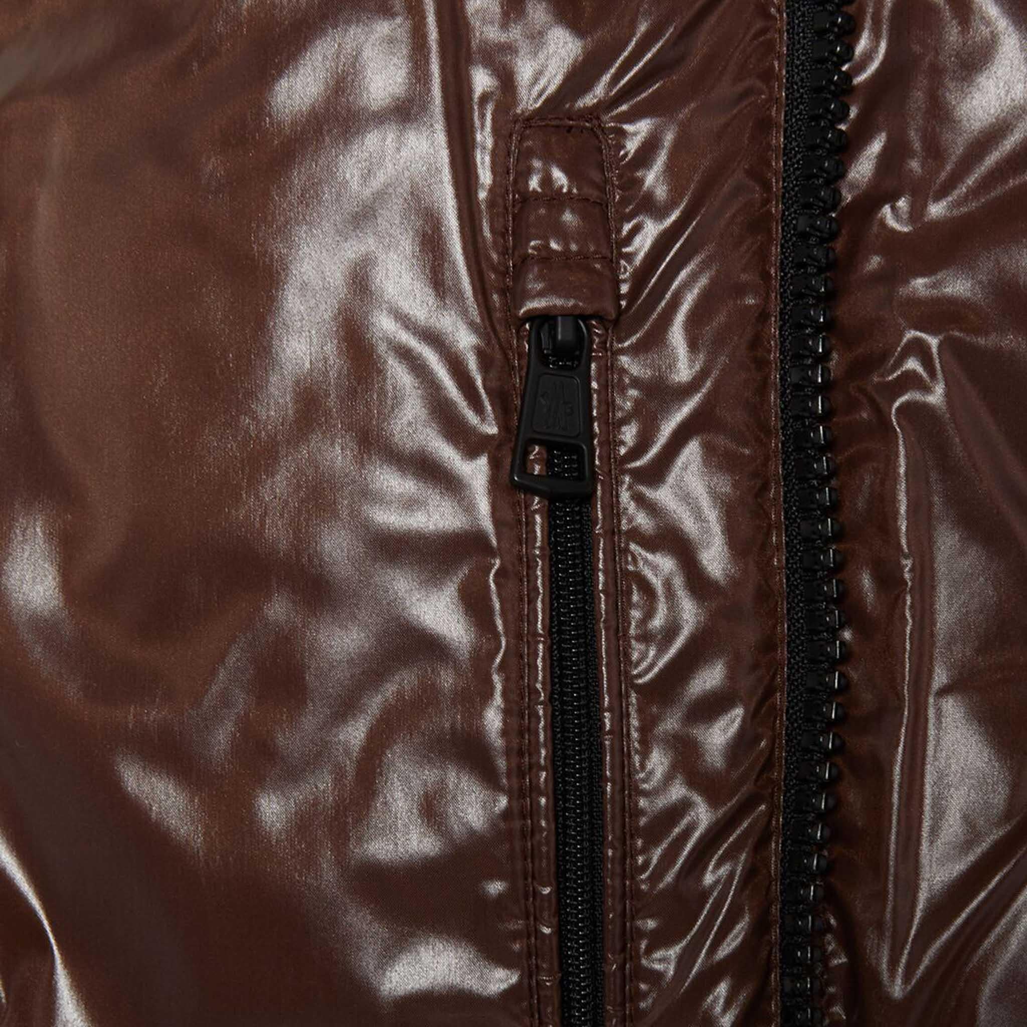 Moncler Men's Parana Down Jacket in Emerald GreenCoats & JacketsMonclerDPUS Designer Outlet2030012116380538133314432Moncler Men's Parana Down Jacket in Emerald Green