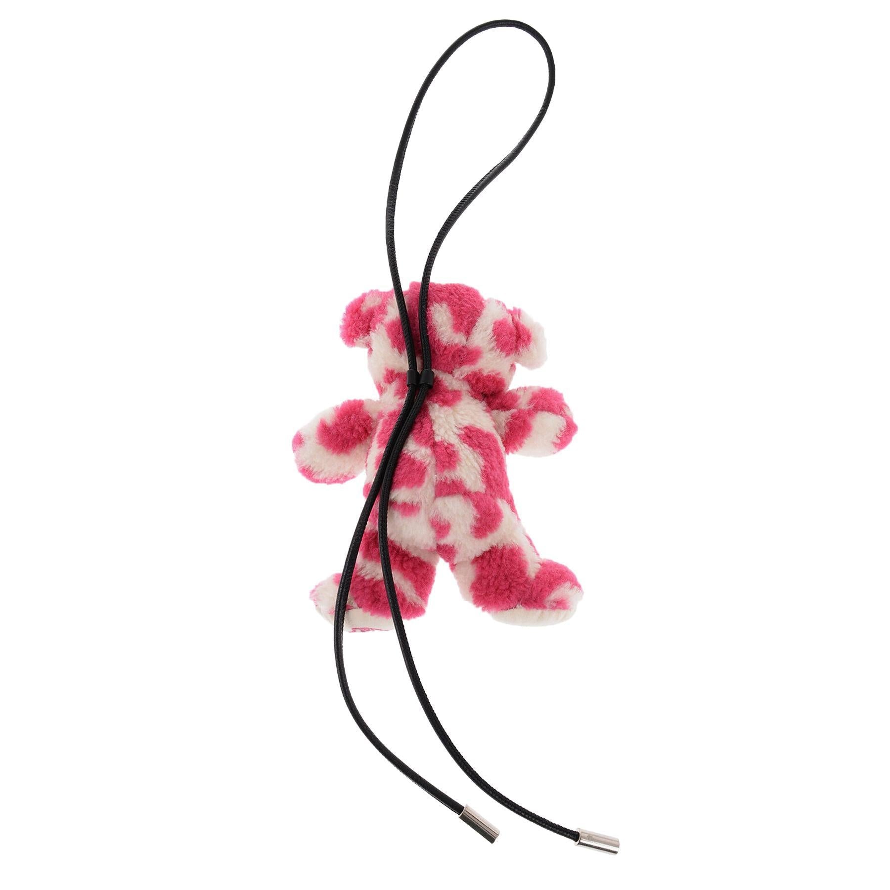 Moncler Teddy CharmMonclerDPUS Designer Outlet203001213958053875150709Moncler Teddy Charm