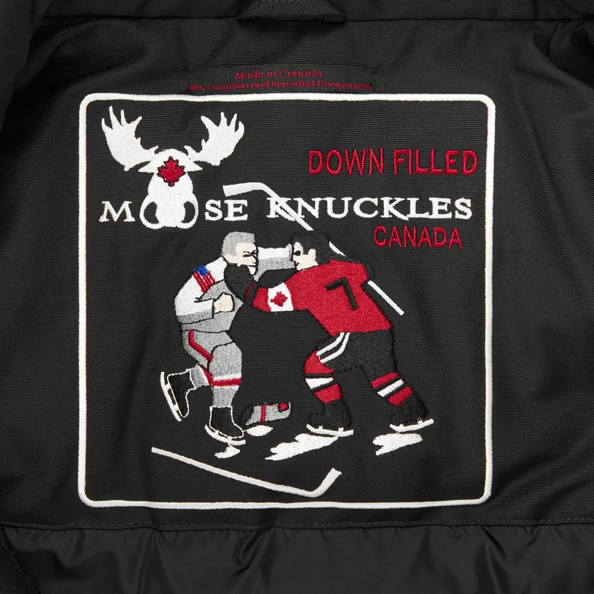 Moose Knuckles Stirling Parka Mens in Black/ NaturalCoats & JacketsMoose KnucklesDPUS Designer Outlet822185110653SMoose Knuckles Stirling Parka Mens in Black/ Natural